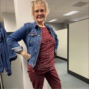 Meet your Posher, Beverly